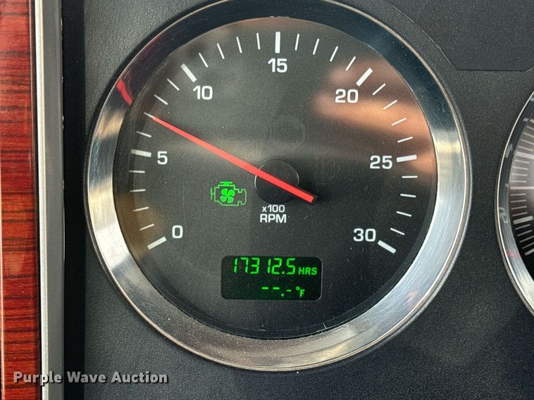 image for item DV1822 2008 Kenworth T800B semi truck