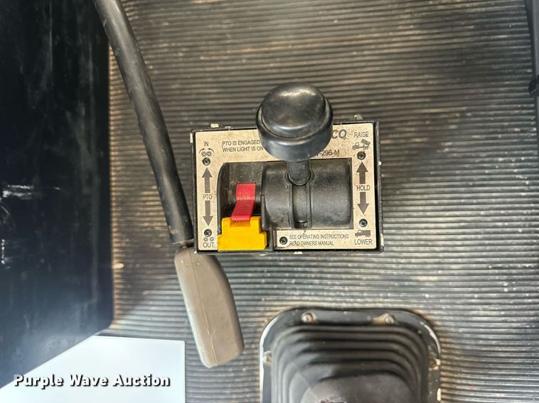 image for item DV1822 2008 Kenworth T800B semi truck