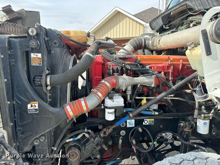 image for item DV1822 2008 Kenworth T800B semi truck