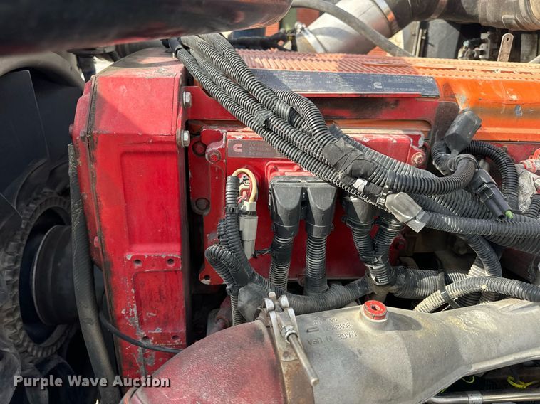 image for item DV1822 2008 Kenworth T800B semi truck