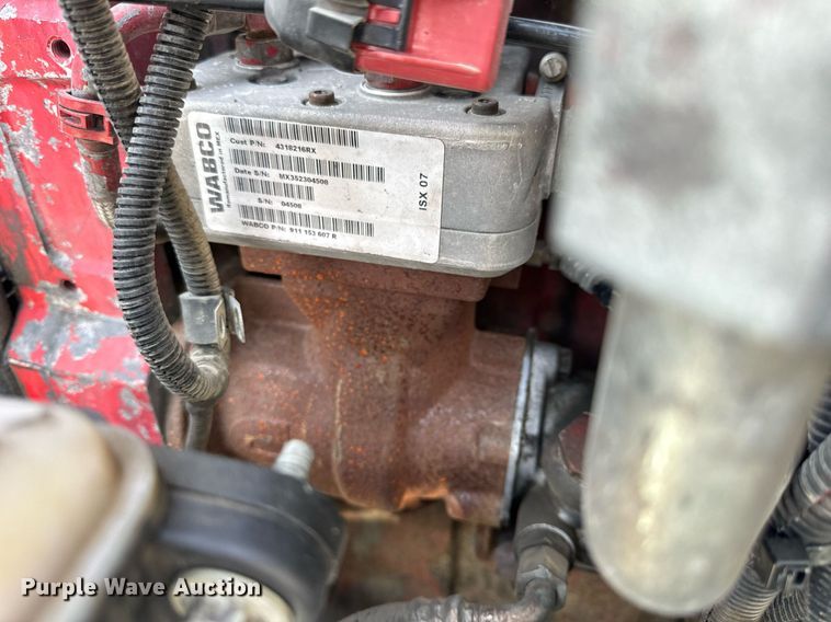 image for item DV1822 2008 Kenworth T800B semi truck