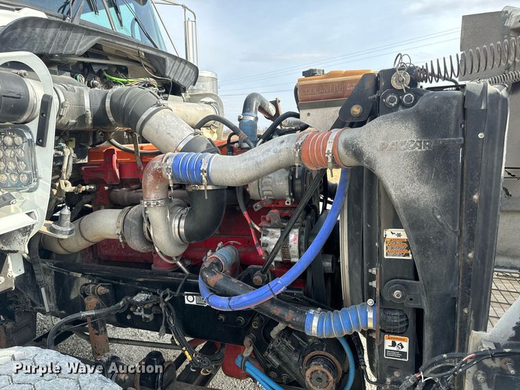 image for item DV1822 2008 Kenworth T800B semi truck