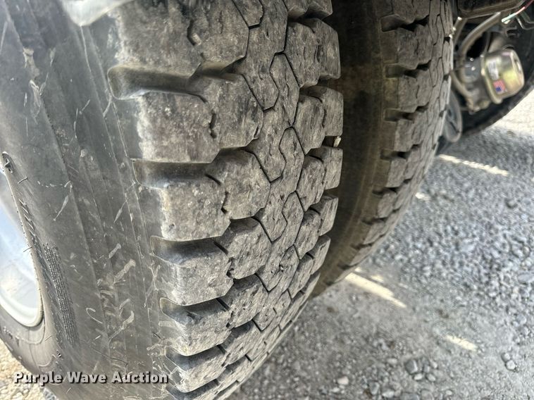 image for item DV1822 2008 Kenworth T800B semi truck