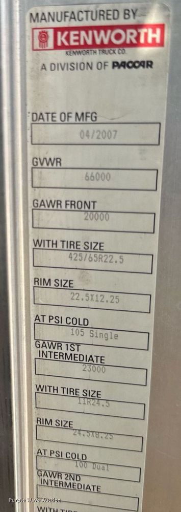 image for item DV1822 2008 Kenworth T800B semi truck