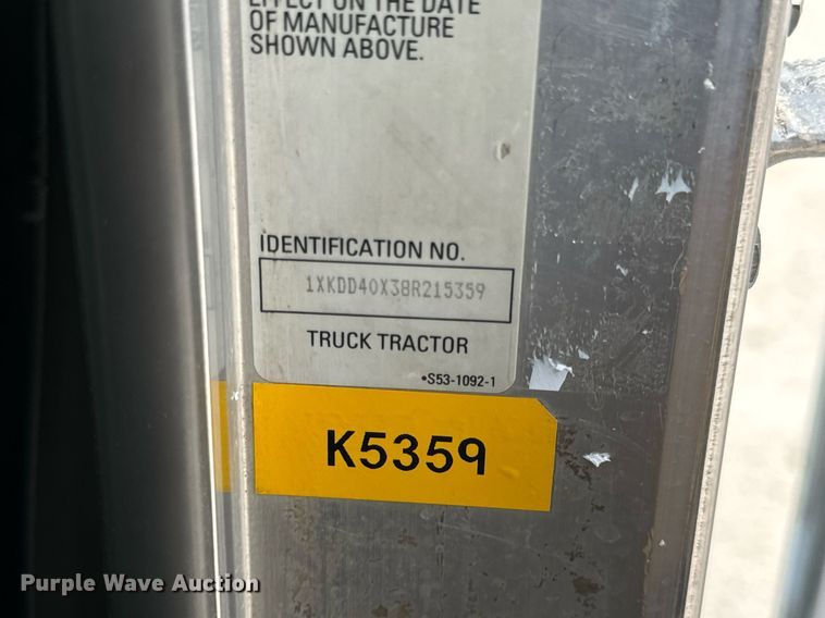 image for item DV1822 2008 Kenworth T800B semi truck