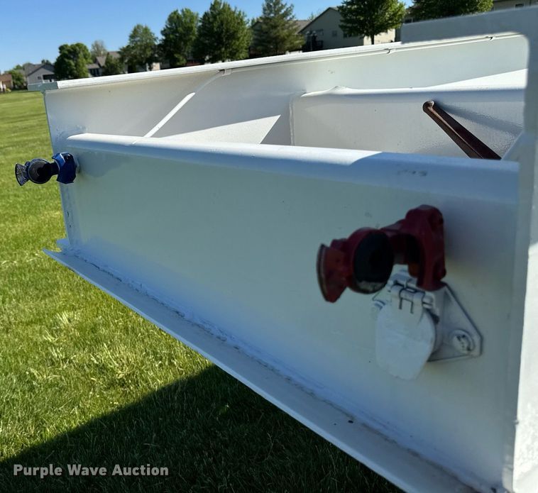 image for item DV2624 1974 Hyster Corporations  C25TA equipment trailer