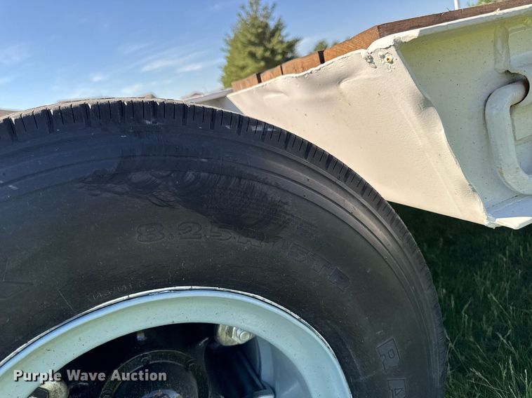 image for item DV2624 1974 Hyster Corporations  C25TA equipment trailer