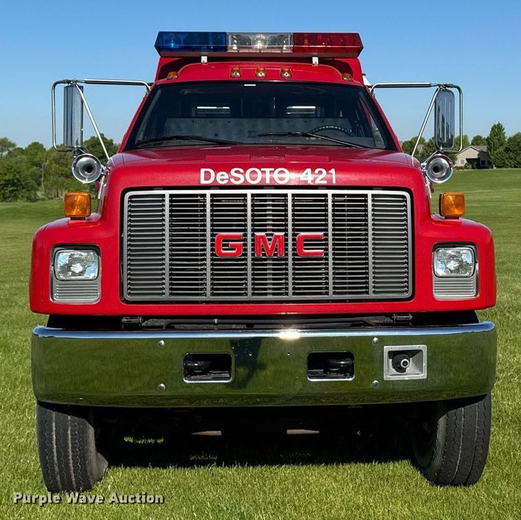 image for item DV2625 1996 GMC TopKick C5500 pumper fire truck