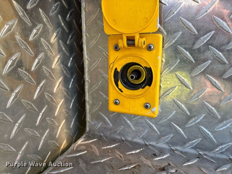 image for item DV2625 1996 GMC TopKick C5500 pumper fire truck