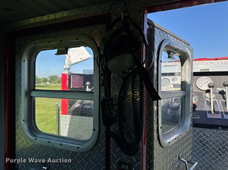 image for item DV2625 1996 GMC TopKick C5500 pumper fire truck