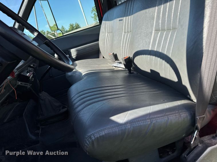 image for item DV2625 1996 GMC TopKick C5500 pumper fire truck