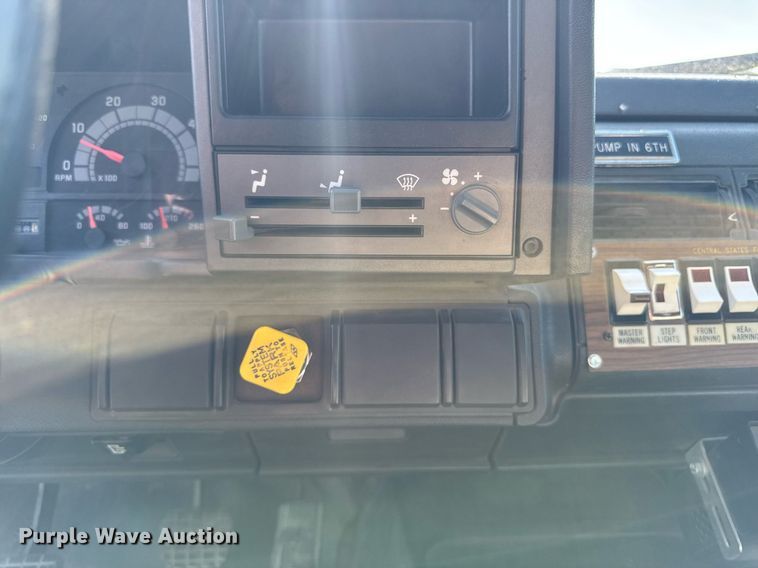 image for item DV2625 1996 GMC TopKick C5500 pumper fire truck