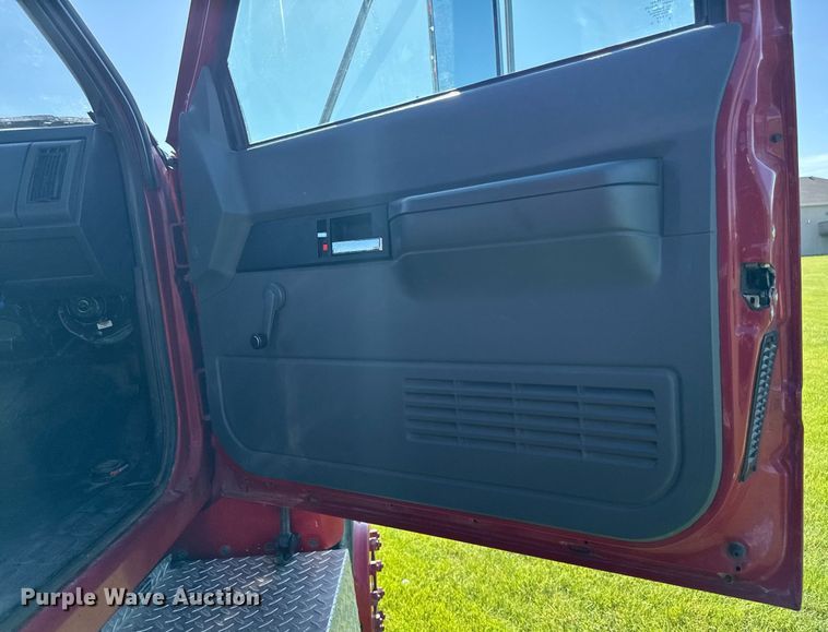 image for item DV2625 1996 GMC TopKick C5500 pumper fire truck