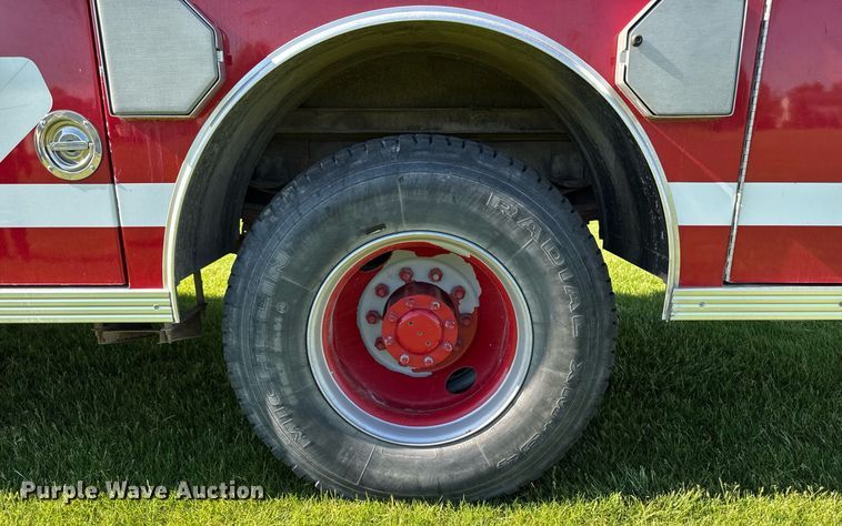 image for item DV2625 1996 GMC TopKick C5500 pumper fire truck