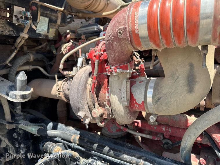 image for item DV2628 2012 Kenworth T800 semi truck