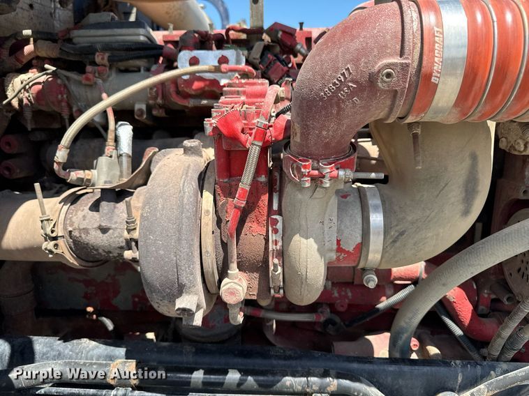 image for item DV2628 2012 Kenworth T800 semi truck