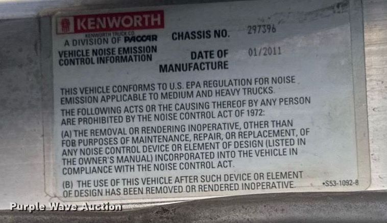 image for item DV2628 2012 Kenworth T800 semi truck