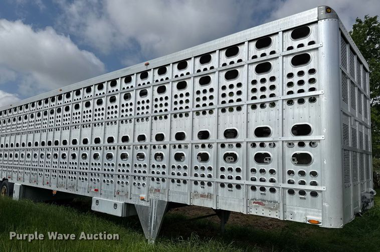 image for item DV2637 2008 EBY livestock trailer