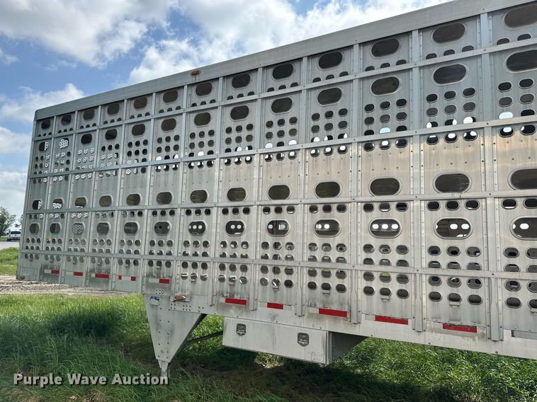 image for item DV2637 2008 EBY livestock trailer