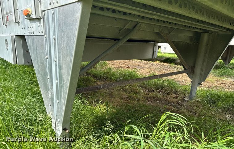 image for item DV2637 2008 EBY livestock trailer