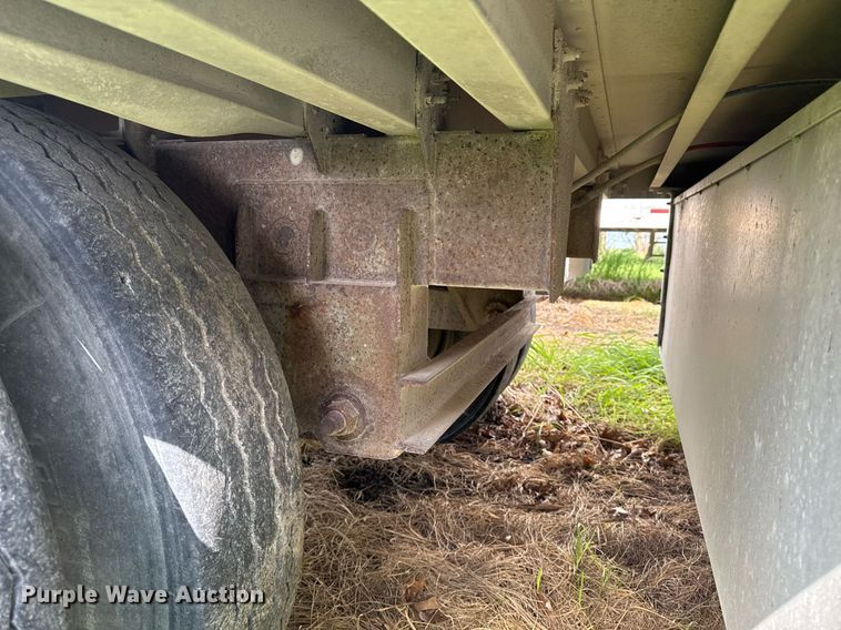 image for item DV2637 2008 EBY livestock trailer
