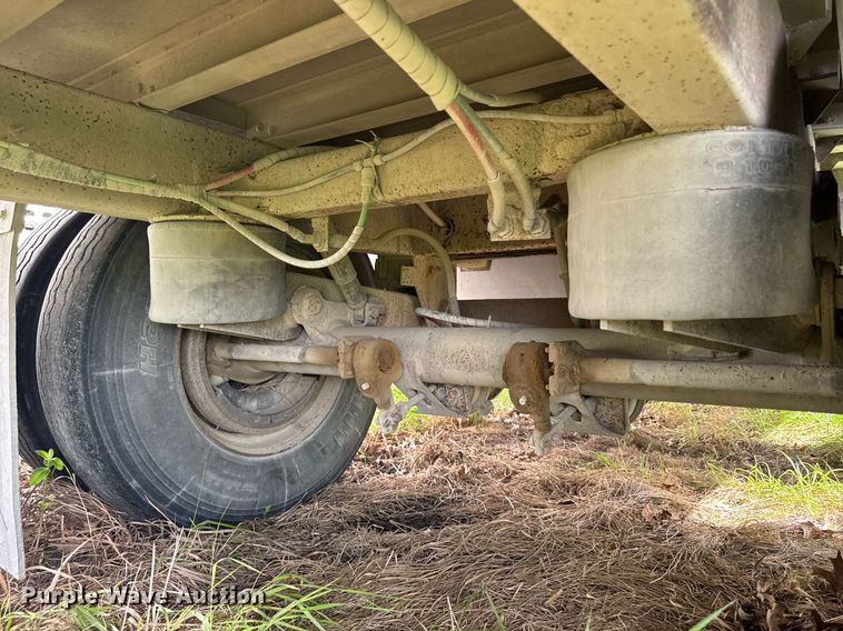 image for item DV2637 2008 EBY livestock trailer