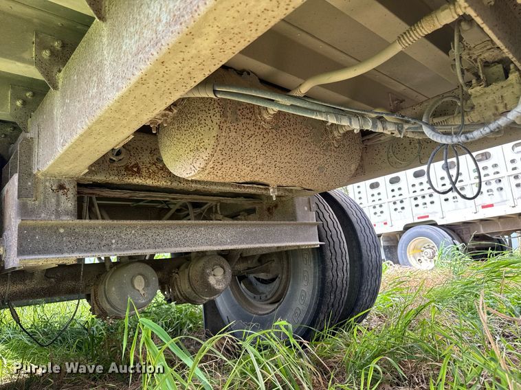 image for item DV2637 2008 EBY livestock trailer
