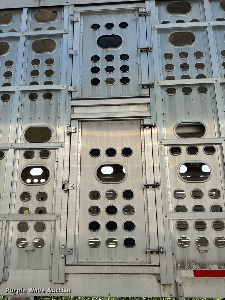 image for item DV2637 2008 EBY livestock trailer
