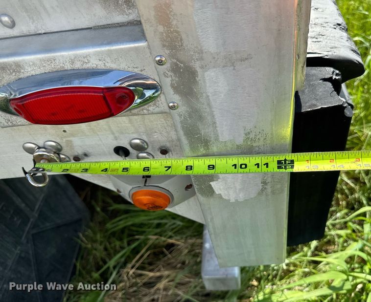 image for item DV2637 2008 EBY livestock trailer