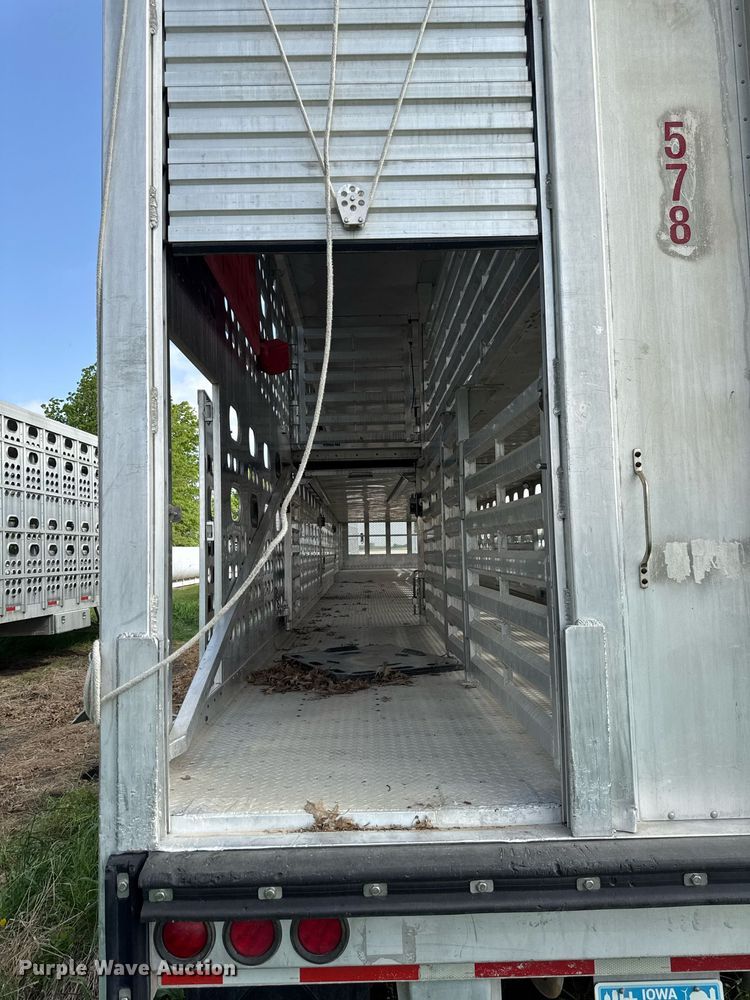 image for item DV2637 2008 EBY livestock trailer