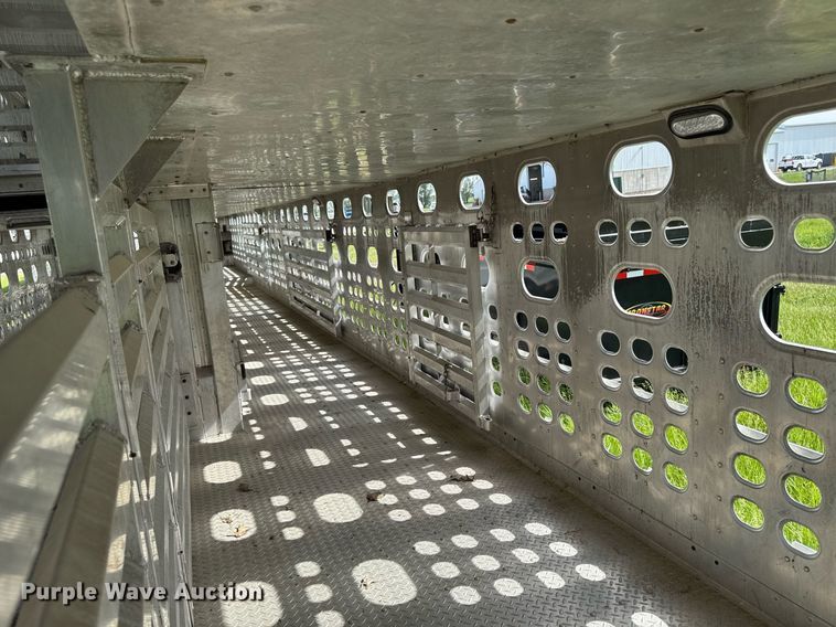 image for item DV2637 2008 EBY livestock trailer