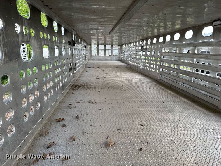 image for item DV2637 2008 EBY livestock trailer