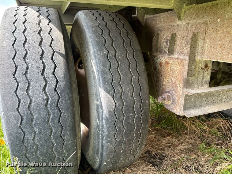 image for item DV2637 2008 EBY livestock trailer