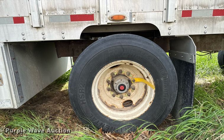 image for item DV2637 2008 EBY livestock trailer