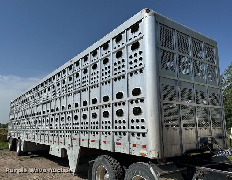 image for item DV2638 2008 EBY livestock trailer