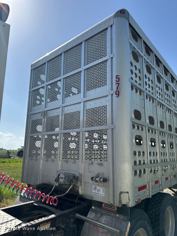 image for item DV2638 2008 EBY livestock trailer