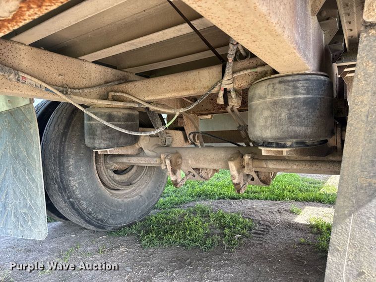 image for item DV2638 2008 EBY livestock trailer