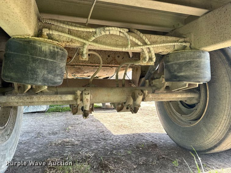 image for item DV2638 2008 EBY livestock trailer