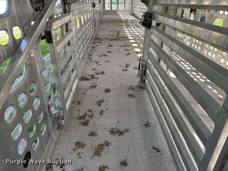 image for item DV2638 2008 EBY livestock trailer