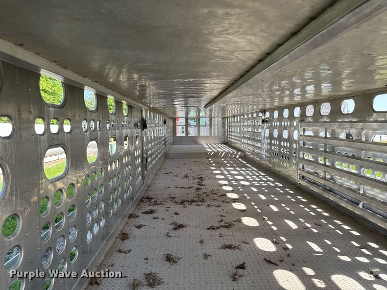 image for item DV2638 2008 EBY livestock trailer