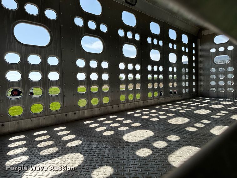 image for item DV2638 2008 EBY livestock trailer