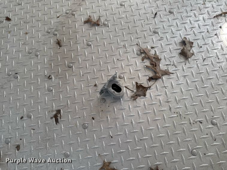 image for item DV2638 2008 EBY livestock trailer