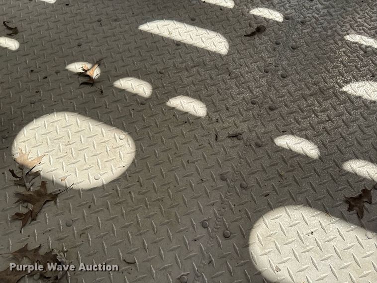 image for item DV2638 2008 EBY livestock trailer