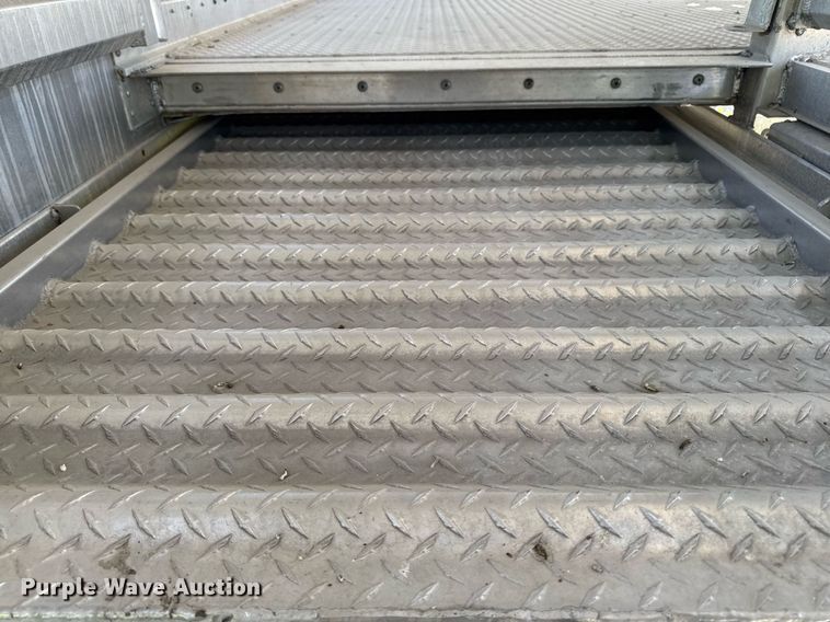 image for item DV2638 2008 EBY livestock trailer