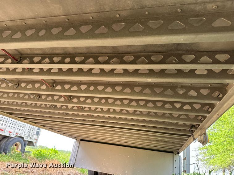 image for item DV2639 2008 EBY livestock trailer