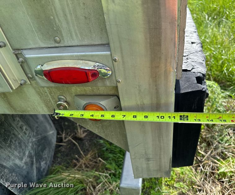 image for item DV2639 2008 EBY livestock trailer