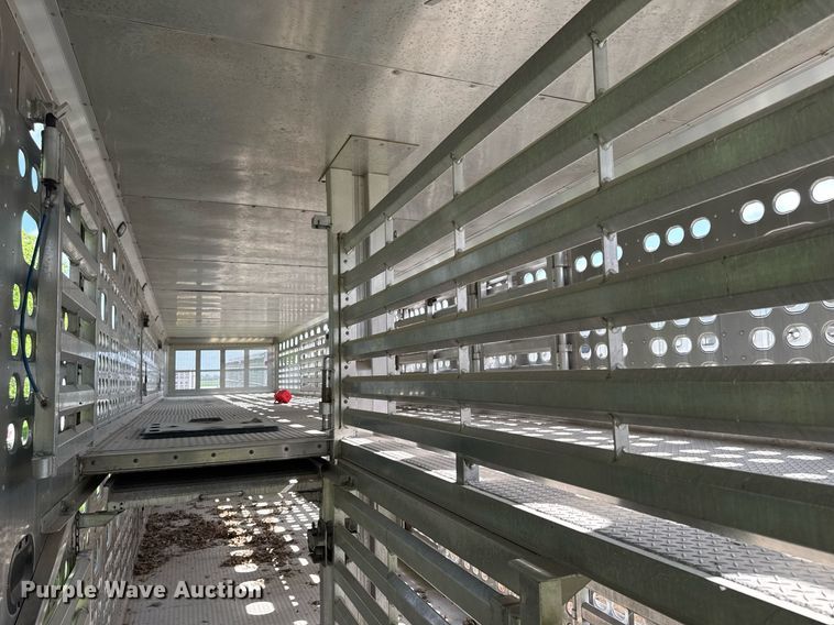 image for item DV2639 2008 EBY livestock trailer