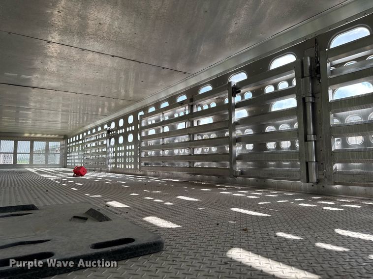 image for item DV2639 2008 EBY livestock trailer