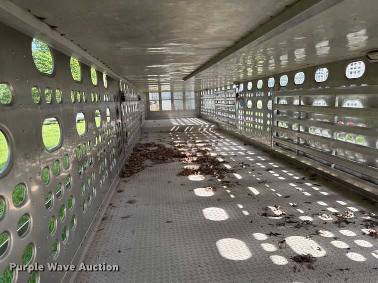 image for item DV2639 2008 EBY livestock trailer