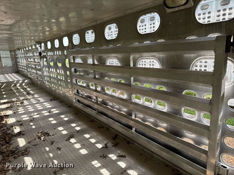 image for item DV2639 2008 EBY livestock trailer